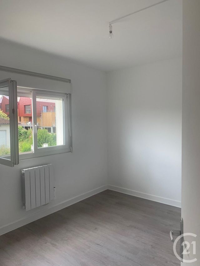 Appartement F3 &agrave; louer - 3 pi&egrave;ces - 76,49 m2 - Fleurance - 32 - MIDI-PYRENEES