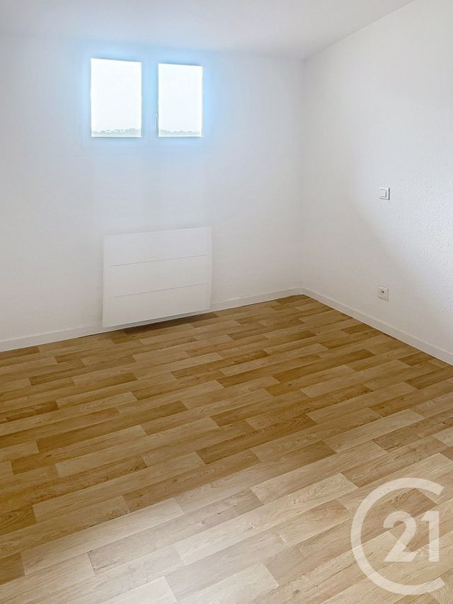 Appartement F3 &agrave; louer - 3 pi&egrave;ces - 76,92 m2 - Fleurance - 32 - MIDI-PYRENEES