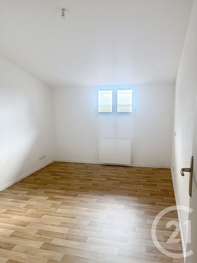 Appartement F3 &agrave; louer - 3 pi&egrave;ces - 76,92 m2 - Fleurance - 32 - MIDI-PYRENEES