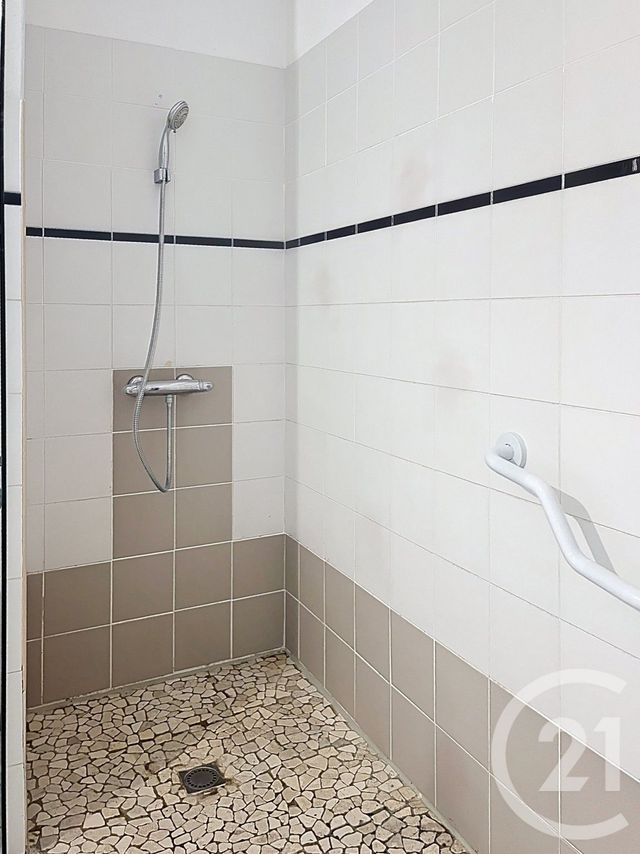 Appartement F3 &agrave; louer - 3 pi&egrave;ces - 85,44 m2 - Fleurance - 32 - MIDI-PYRENEES