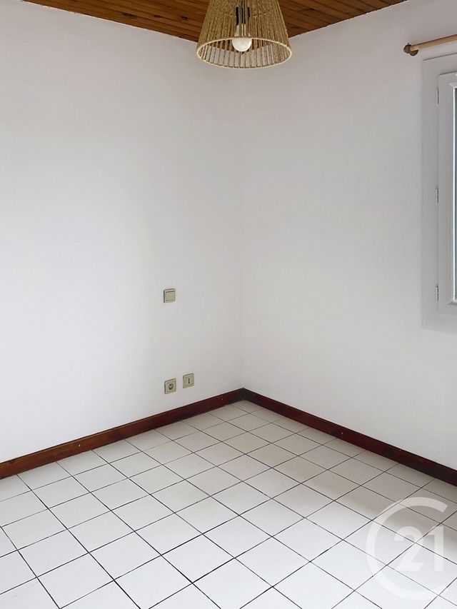 Maison &agrave; louer - 5 pi&egrave;ces - 128,44 m2 - Lavardens - 32 - MIDI-PYRENEES