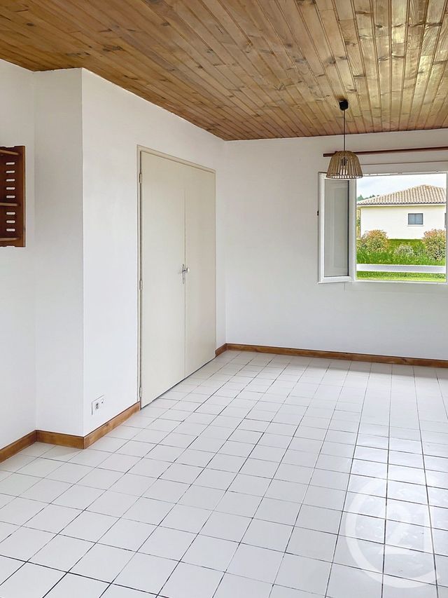 Maison &agrave; louer - 5 pi&egrave;ces - 128,44 m2 - Lavardens - 32 - MIDI-PYRENEES