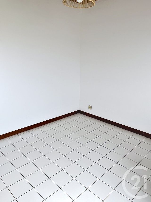 Maison &agrave; louer - 5 pi&egrave;ces - 128,44 m2 - Lavardens - 32 - MIDI-PYRENEES