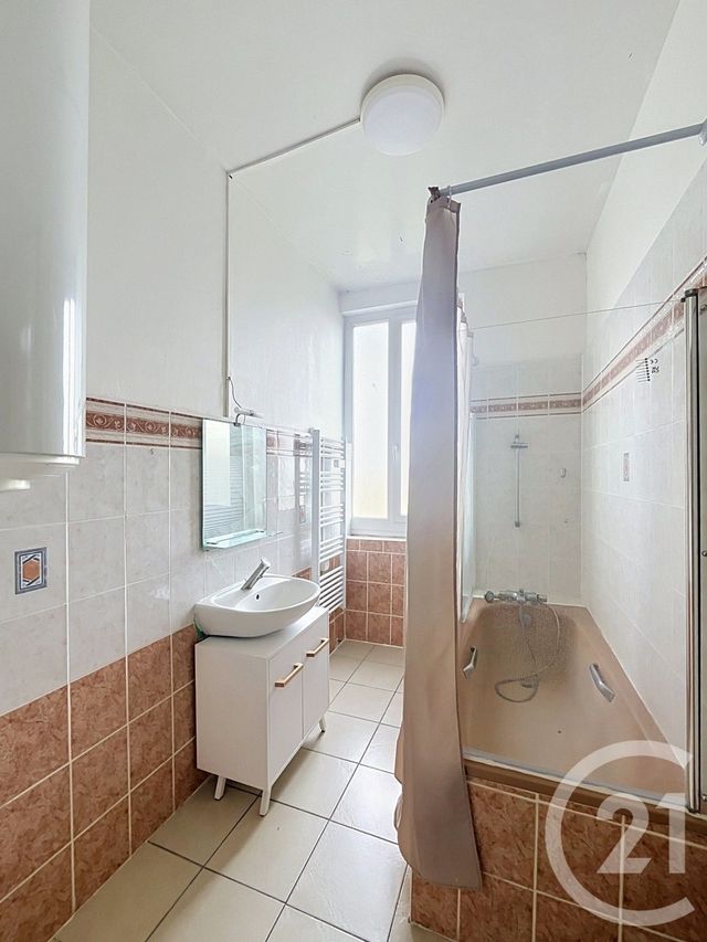 Appartement F5 &agrave; louer - 4 pi&egrave;ces - 87,46 m2 - St Clar - 32 - MIDI-PYRENEES