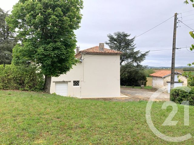 Maison &agrave; louer - 4 pi&egrave;ces - 153,05 m2 - Castelnau D Arbieu - 32 - MIDI-PYRENEES