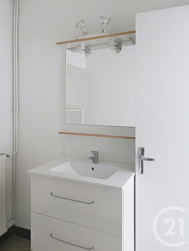 Appartement F3 &agrave; louer - 3 pi&egrave;ces - 86,36 m2 - Fleurance - 32 - MIDI-PYRENEES