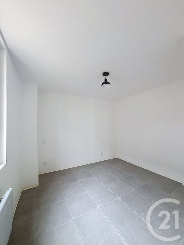 Appartement F2 &agrave; louer - 2 pi&egrave;ces - 38,79 m2 - Fleurance - 32 - MIDI-PYRENEES