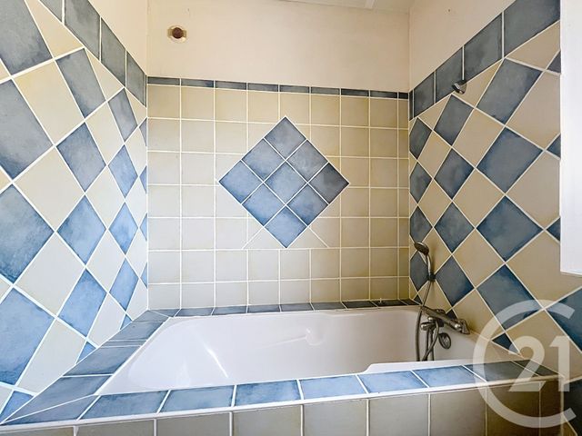 Maison &agrave; louer - 4 pi&egrave;ces - 174,38 m2 - Castera Lectourois - 32 - MIDI-PYRENEES