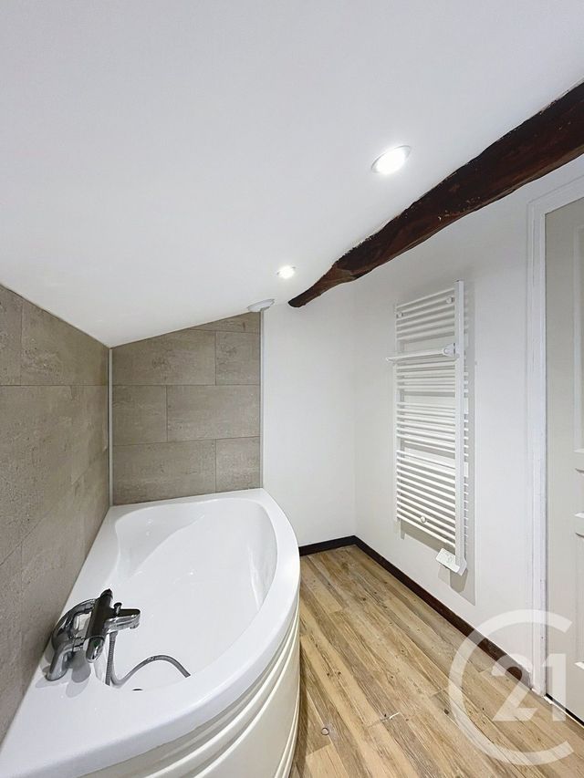 Maison &agrave; louer - 5 pi&egrave;ces - 164,83 m2 - Lectoure - 32 - MIDI-PYRENEES