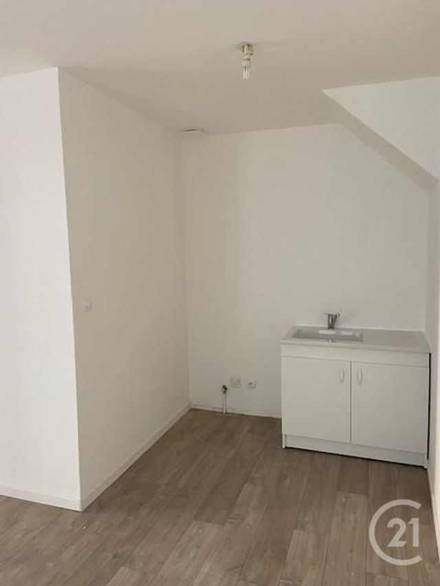 Appartement F2 bis &agrave; louer - 3 pi&egrave;ces - 45,21 m2 - Verdun - 55 - LORRAINE