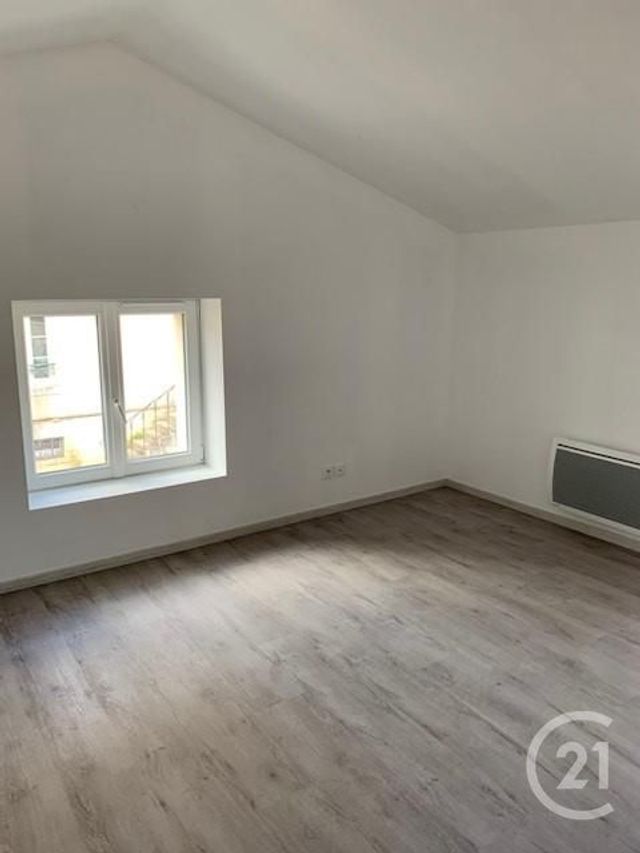 Maison &agrave; louer - 3 pi&egrave;ces - 74 m2 - Verdun - 55 - LORRAINE