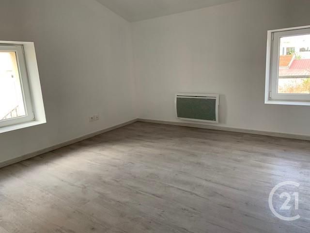 Maison &agrave; louer - 3 pi&egrave;ces - 74 m2 - Verdun - 55 - LORRAINE
