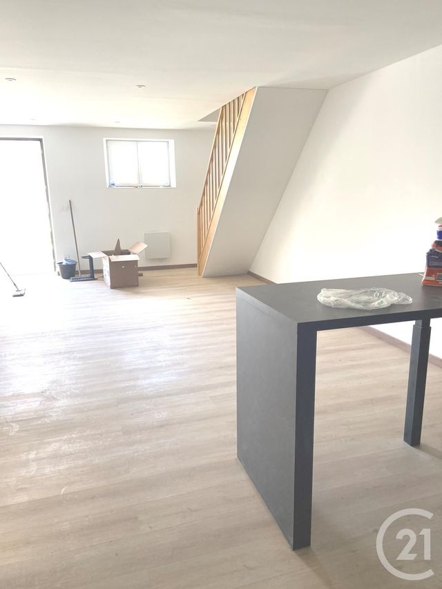 Appartement F3 &agrave; louer - 3 pi&egrave;ces - 58,75 m2 - Eix - 55 - LORRAINE
