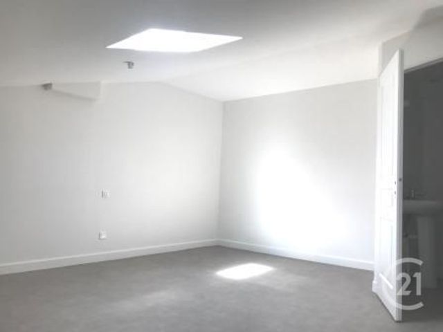 Appartement Duplex &agrave; louer - 3 pi&egrave;ces - 54,57 m2 - Verdun - 55 - LORRAINE
