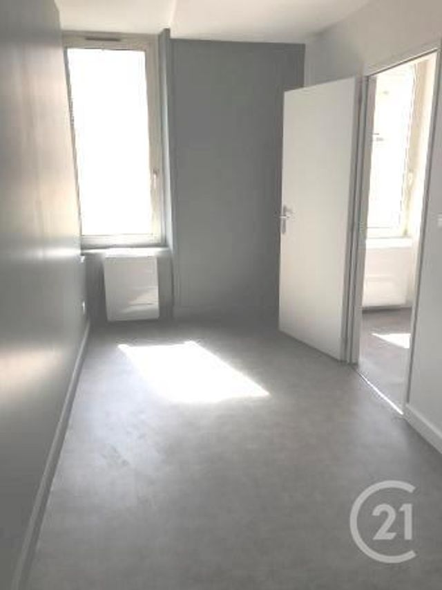 Appartement Duplex &agrave; louer - 3 pi&egrave;ces - 54,57 m2 - Verdun - 55 - LORRAINE