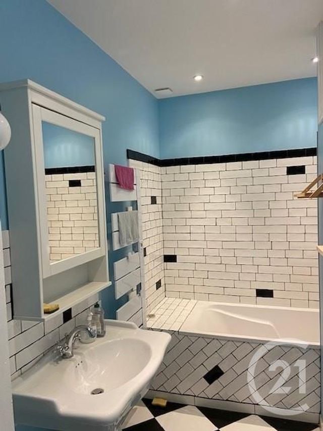 Appartement F3 &agrave; louer - 3 pi&egrave;ces - 84,43 m2 - Verdun - 55 - LORRAINE
