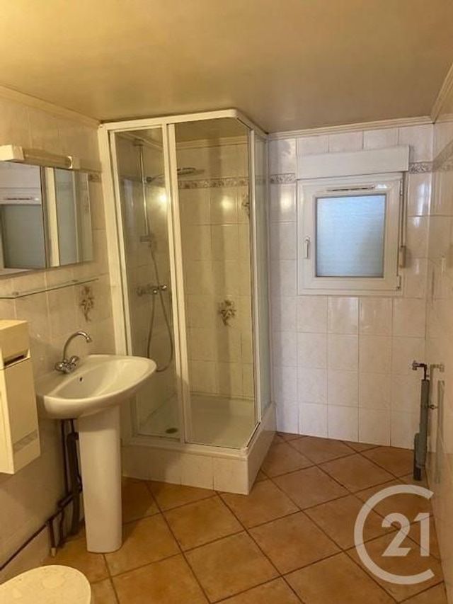 Maison &agrave; louer - 3 pi&egrave;ces - 89,38 m2 - Belleville Sur Meuse - 55 - LORRAINE