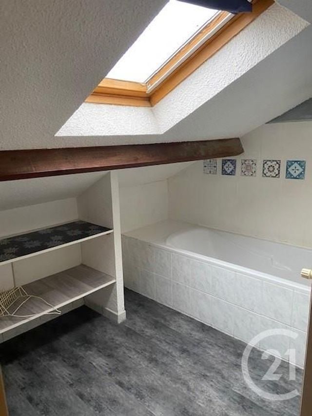 Appartement F3 &agrave; louer - 3 pi&egrave;ces - 60,80 m2 - Belleville Sur Meuse - 55 - LORRAINE