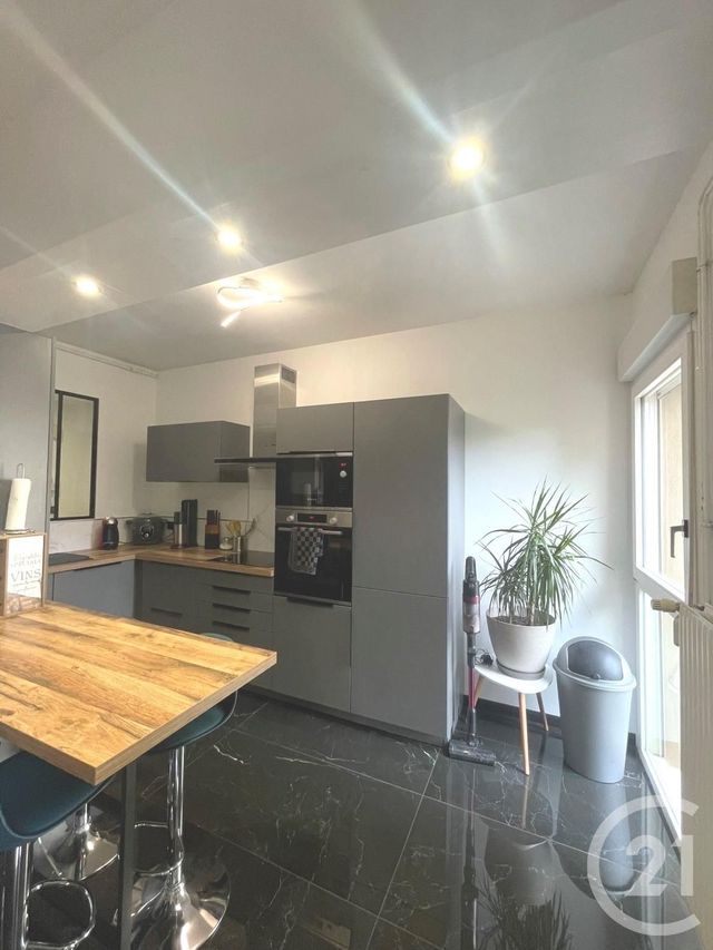 Appartement F2 &agrave; louer - 2 pi&egrave;ces - 66 m2 - Verdun - 55 - LORRAINE