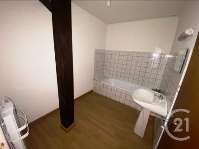 Appartement F4 à louer - 4 pièces - 94,05 m2 - Dun Sur Meuse - 55 - LORRAINE