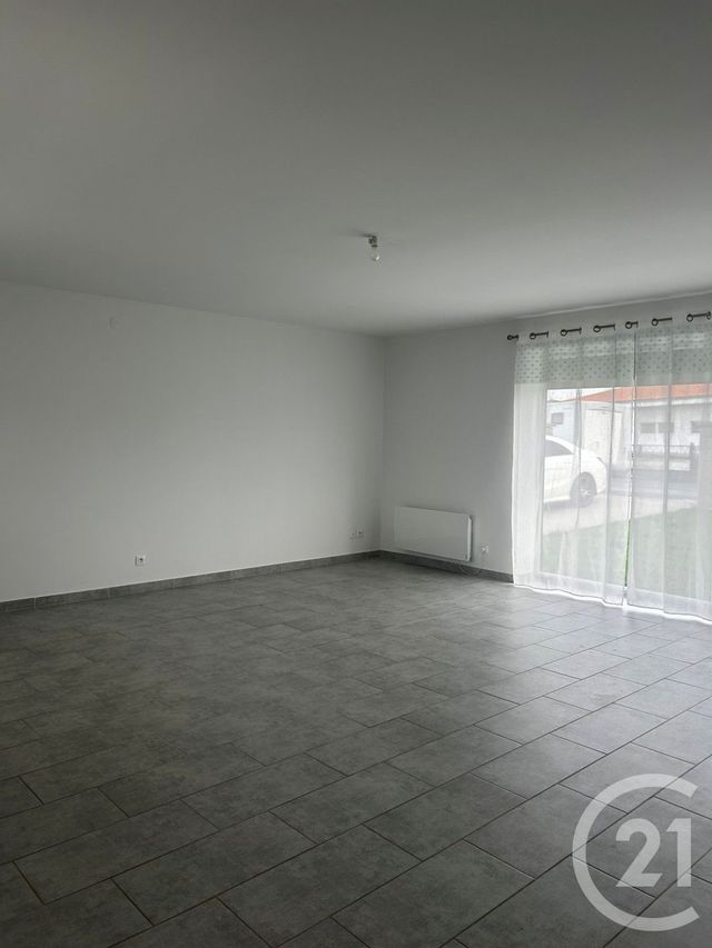 Maison &agrave; louer - 5 pi&egrave;ces - 115 m2 - Etain - 55 - LORRAINE