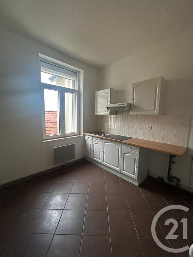 Appartement F3 &agrave; louer - 3 pi&egrave;ces - 74,04 m2 - Jarny - 54 - LORRAINE