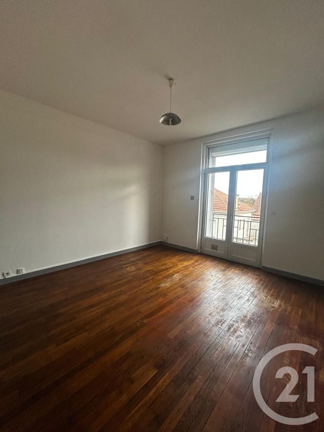 Appartement F3 &agrave; louer - 3 pi&egrave;ces - 74,04 m2 - Jarny - 54 - LORRAINE