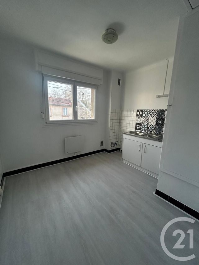 Appartement F2 bis &agrave; louer - 3 pi&egrave;ces - 59,95 m2 - Etain - 55 - LORRAINE