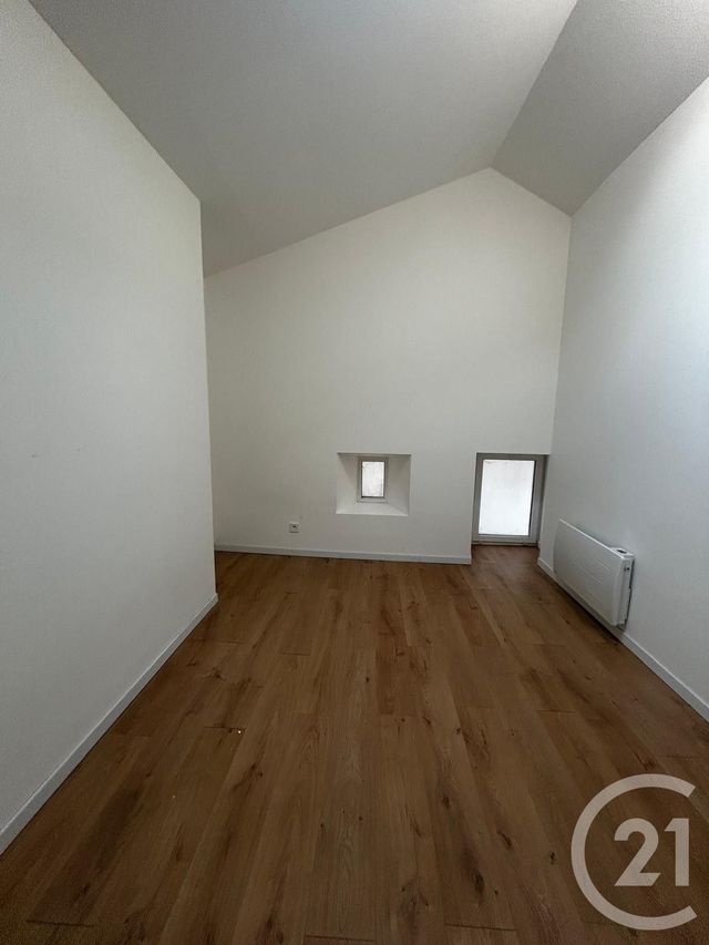 Maison &agrave; louer - 6 pi&egrave;ces - 147,48 m2 - Vigneulles Les Hattonchatel - 55 - LORRAINE