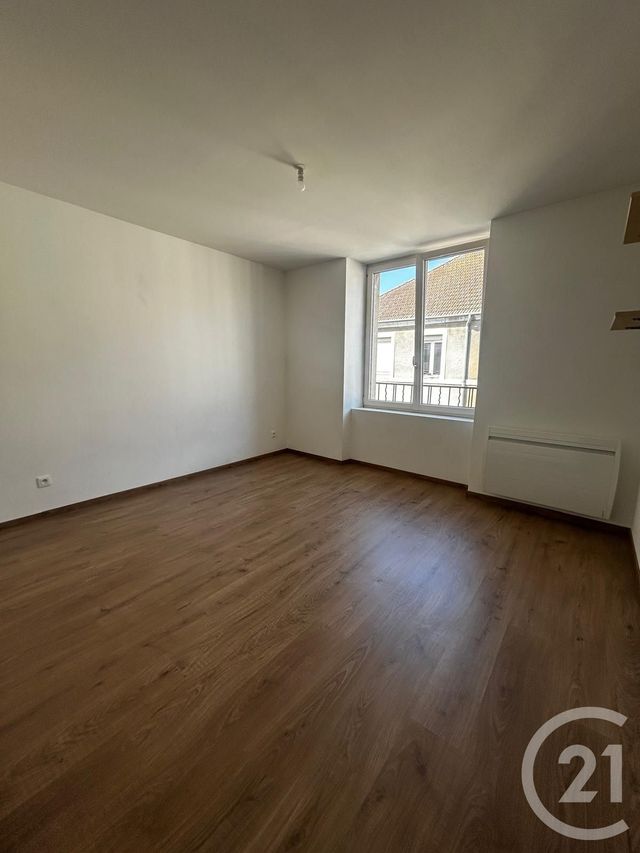 Maison &agrave; louer - 4 pi&egrave;ces - 92,95 m2 - Etain - 55 - LORRAINE