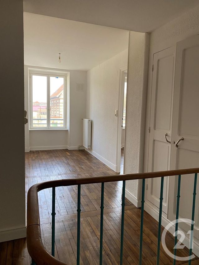 Appartement F6 &agrave; louer - 5 pi&egrave;ces - 137,18 m2 - Etain - 55 - LORRAINE