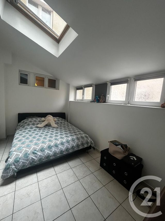 Appartement F10 &agrave; louer - 2 pi&egrave;ces - 52,10 m2 - Etain - 55 - LORRAINE