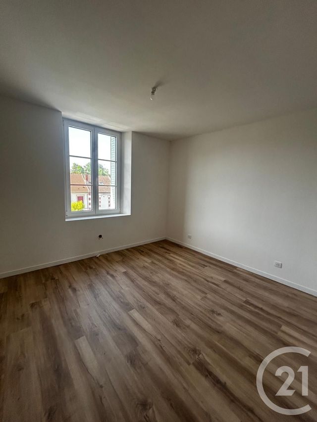 Maison &agrave; louer - 3 pi&egrave;ces - 85 m2 - Etain - 55 - LORRAINE