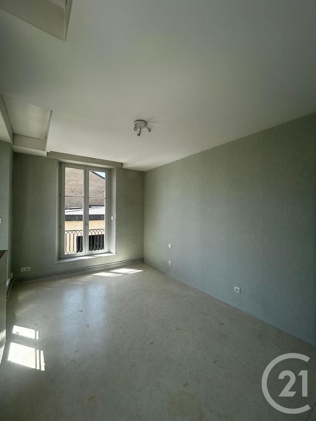 Appartement F3 &agrave; louer - 3 pi&egrave;ces - 70,42 m2 - Etain - 55 - LORRAINE