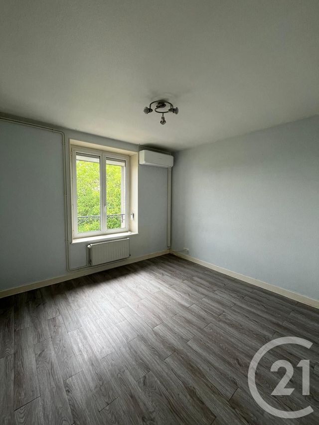 Appartement F3 &agrave; louer - 3 pi&egrave;ces - 78,83 m2 - Etain - 55 - LORRAINE