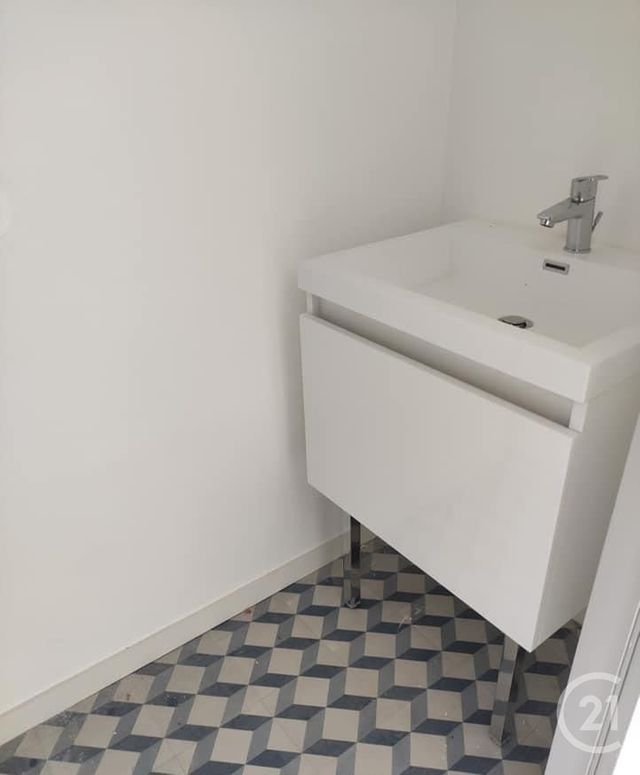 Appartement F2 &agrave; louer - 2 pi&egrave;ces - 30 m2 - Etain - 55 - LORRAINE