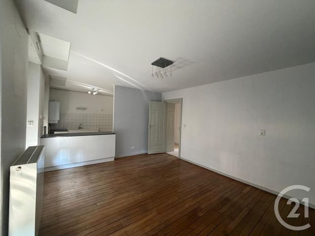 Appartement F4 &agrave; louer - 4 pi&egrave;ces - 72 m2 - Etain - 55 - LORRAINE