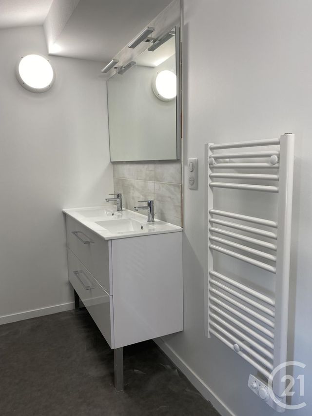 Appartement T3 &agrave; louer - 3 pi&egrave;ces - 67,44 m2 - Boulieu Les Annonay - 07 - RHONE-ALPES