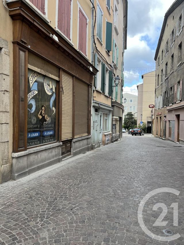 Appartement &agrave; louer - 3 pi&egrave;ces - 192 m2 - Annonay - 07 - RHONE-ALPES