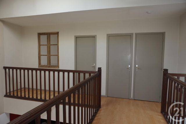 Appartement T4 &agrave; louer - 4 pi&egrave;ces - 120 m2 - Bourg Argental - 42 - RHONE-ALPES