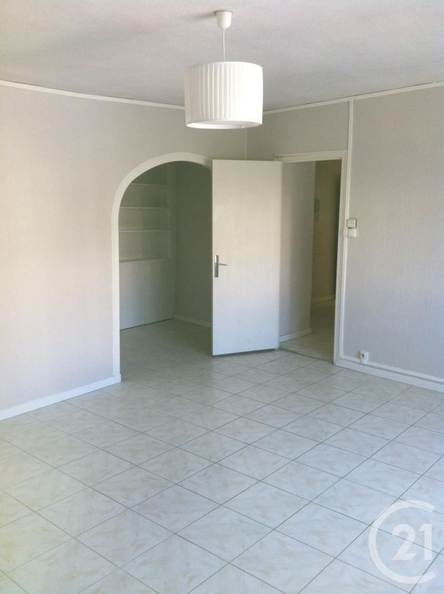 Appartement T2 à louer - 2 pièces - 70 m2 - Annonay - 07 - RHONE-ALPES