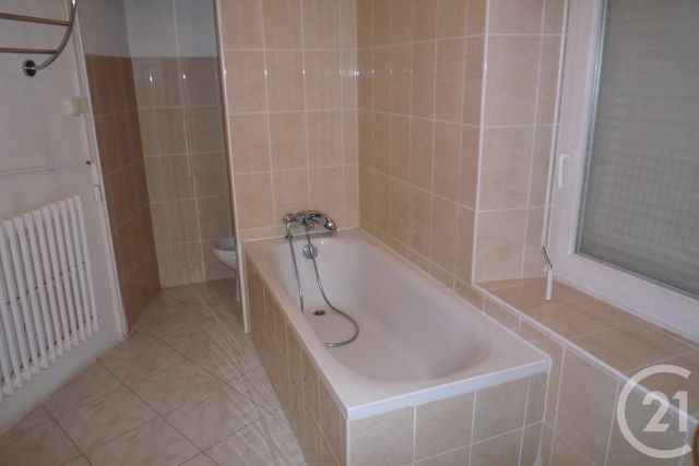 Appartement T2 à louer - 2 pièces - 70 m2 - Annonay - 07 - RHONE-ALPES