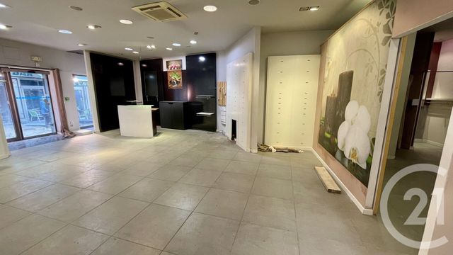 Appartement T2 à louer - 2 pièces - 84,10 m2 - Annonay - 07 - RHONE-ALPES