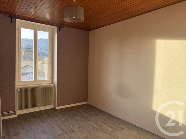 Appartement T4 &agrave; louer - 4 pi&egrave;ces - 75 m2 - Bourg Argental - 42 - RHONE-ALPES