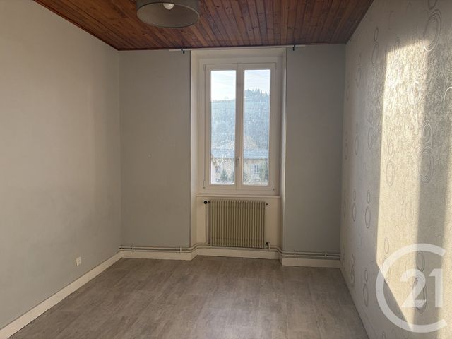 Appartement T4 &agrave; louer - 4 pi&egrave;ces - 75 m2 - Bourg Argental - 42 - RHONE-ALPES