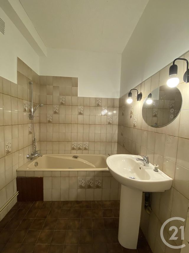 Appartement T3 &agrave; louer - 3 pi&egrave;ces - 71 m2 - Annonay - 07 - RHONE-ALPES