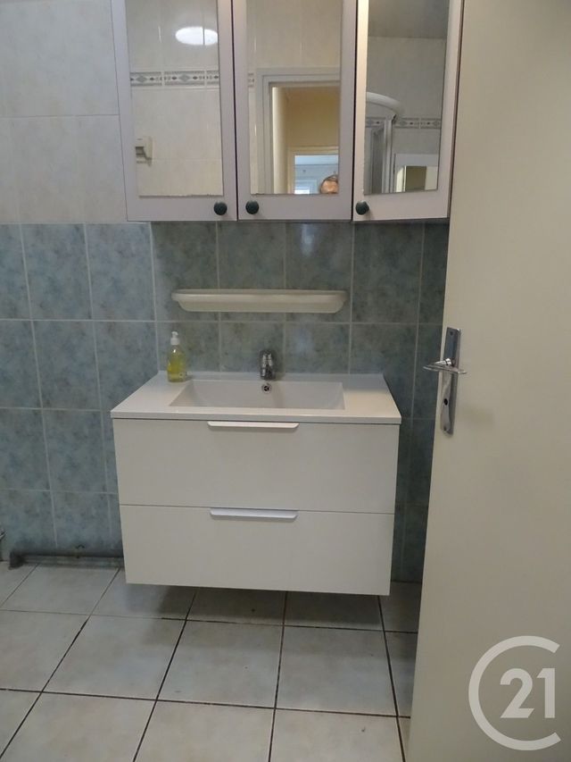 Appartement T4 &agrave; louer - 4 pi&egrave;ces - 86,67 m2 - Annonay - 07 - RHONE-ALPES