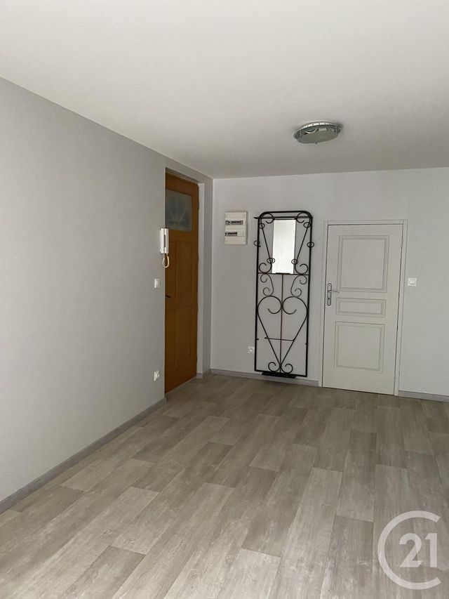 Appartement T2 &agrave; louer - 2 pi&egrave;ces - 42 m2 - Satillieu - 07 - RHONE-ALPES