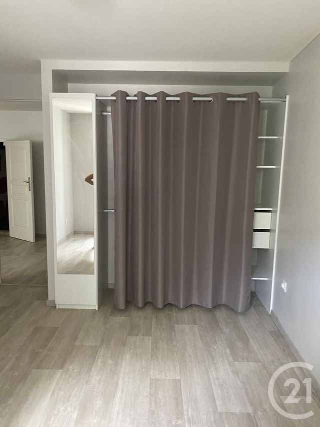 Appartement T2 &agrave; louer - 2 pi&egrave;ces - 42 m2 - Satillieu - 07 - RHONE-ALPES