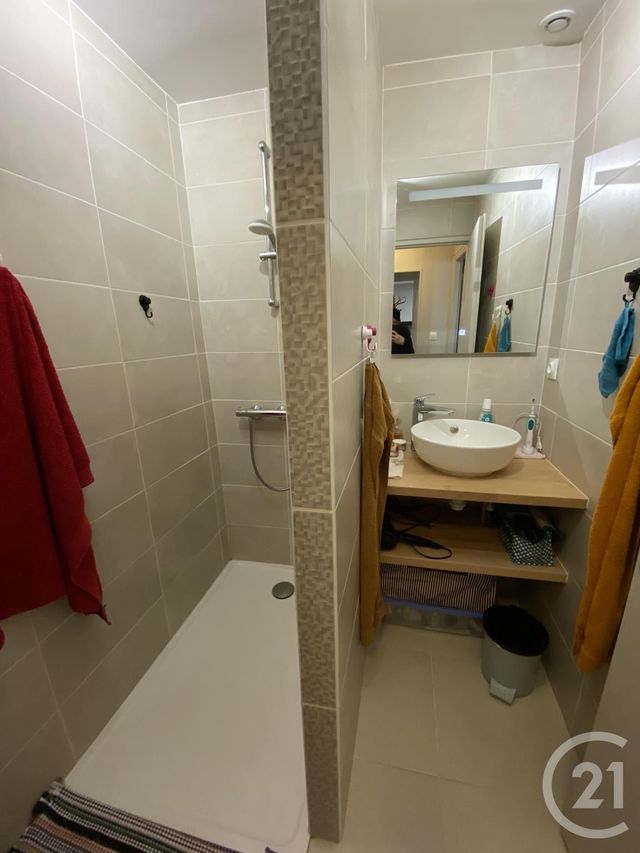 Appartement T2 &agrave; louer - 3 pi&egrave;ces - 54,50 m2 - Satillieu - 07 - RHONE-ALPES